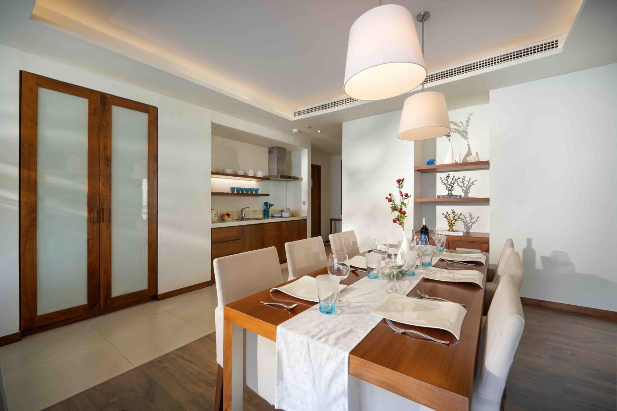 Stunning Apartments Across My Khe Beach ! Rooftop Pool & Gym Дананг Екстер'єр фото