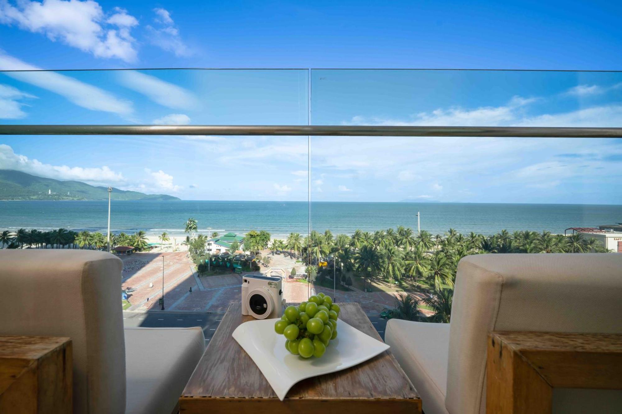 Stunning Apartments Across My Khe Beach ! Rooftop Pool & Gym Дананг Екстер'єр фото